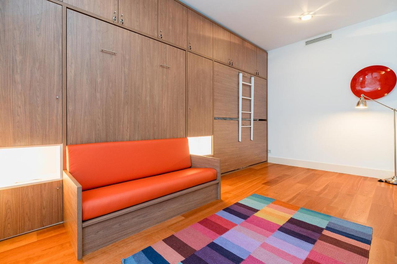 Warm Ample Space With Wall Beds Lissabon